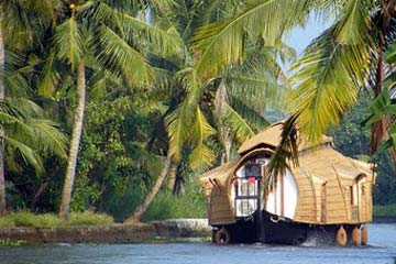 Kumarakom Backwater Tour Package